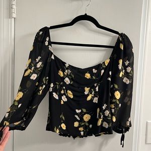 Feminine Reformation Floral crop top - size 8